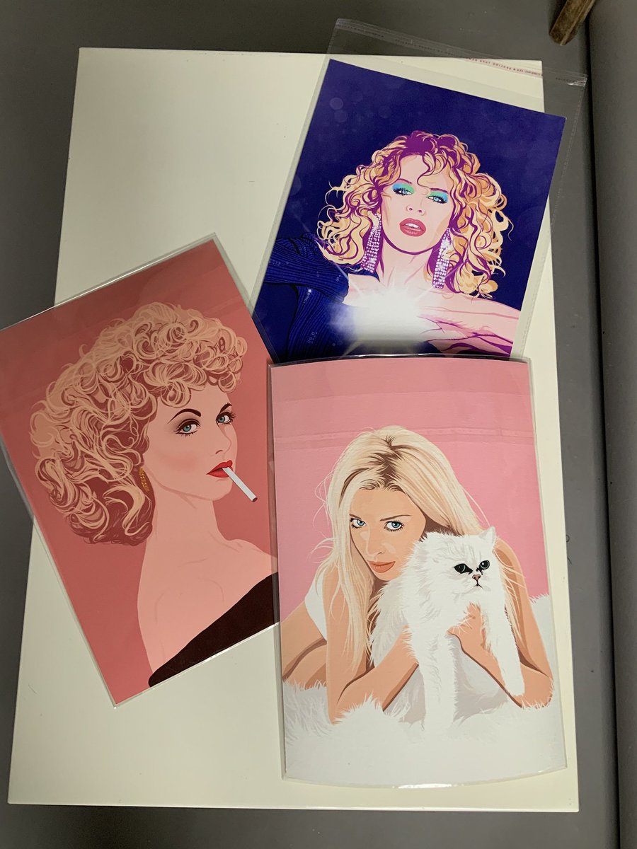 ryanhodgedraws's tweet photo. What a lovely surprise to hear @DanniiMinogue talk about my artwork on the @thisisdisco podcast!  Can’t wait to here Girl on vinyl! 
Check out my work here https://t.co/aqsEtJdMj8 

#Danniiminogue #illustration #artprint #girl25 https://t.co/i5QjrpOgYl