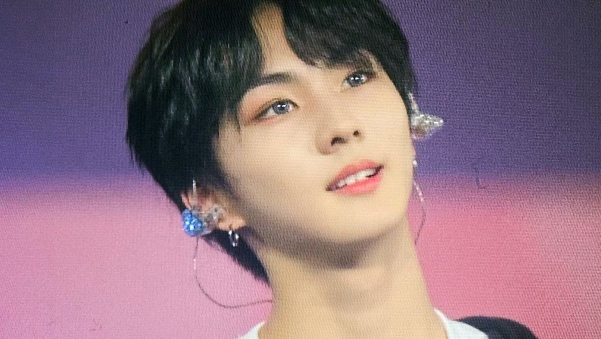 yjwprnts's tweet photo. you deserve all the love, jungwon ♡ https://t.co/WzYIDphOKf
