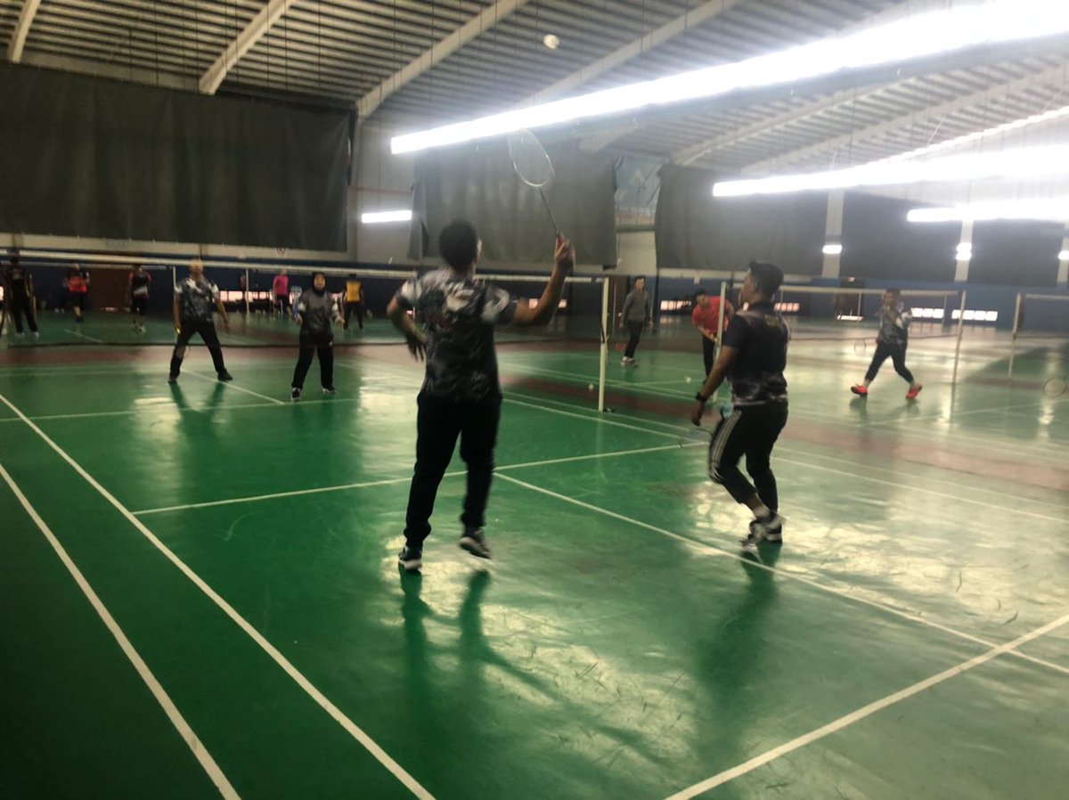 DepotBarat's tweet photo. Sukan Mingguan DSAB
#ISO450012018
#5BINTANG
#SUKANSIHATKANBADAN
#MP3MANJUNG https://t.co/ttoFTgVdk0