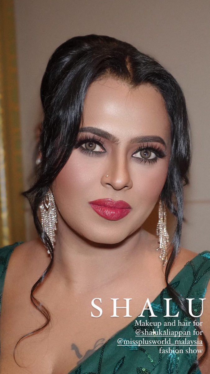 lvlimua's tweet photo. Agak agak berapa ramai yg suka look mcm ni?
#lvlimua
#muabangi #makeupconvo #makeupwedding #makeupbridal #makeupdinner #makeupmuslimah #bridalmakeupartist #muasentul #muakl #muaselayang #muaselayang #muasegambut #muaselangor #muabatucaves #muaampang #makeupdinnerkl https://t.co/bZnfUcXWKl