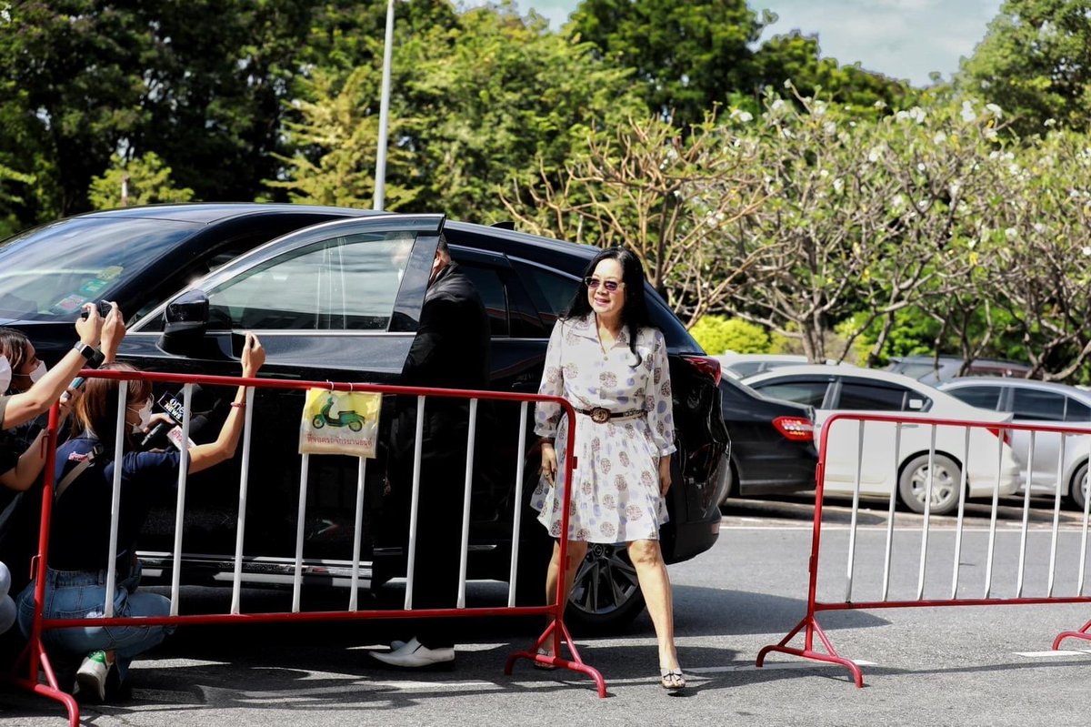 รายได้ดีเชียว
ปล.รถสวยจัง
#แตงโมต้องได้รับความยุติธรรม