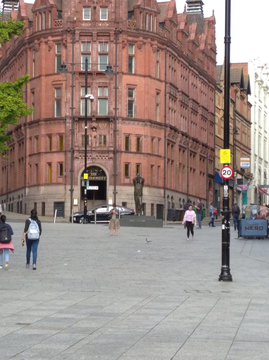 Macaron Marlo tweet media