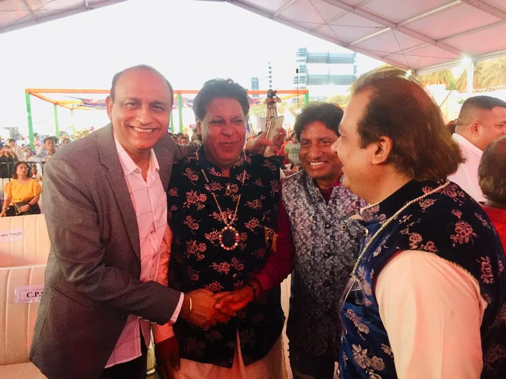 SabriBrothers6's tweet photo. Gone from our sight, but never from our hearts  Please accept my deepest condolences for your family’s loss Comedy King. 🙏 #RajuShrivastavaPassesAway @iRajuSrivastava https://t.co/sqgZ8O0mTK