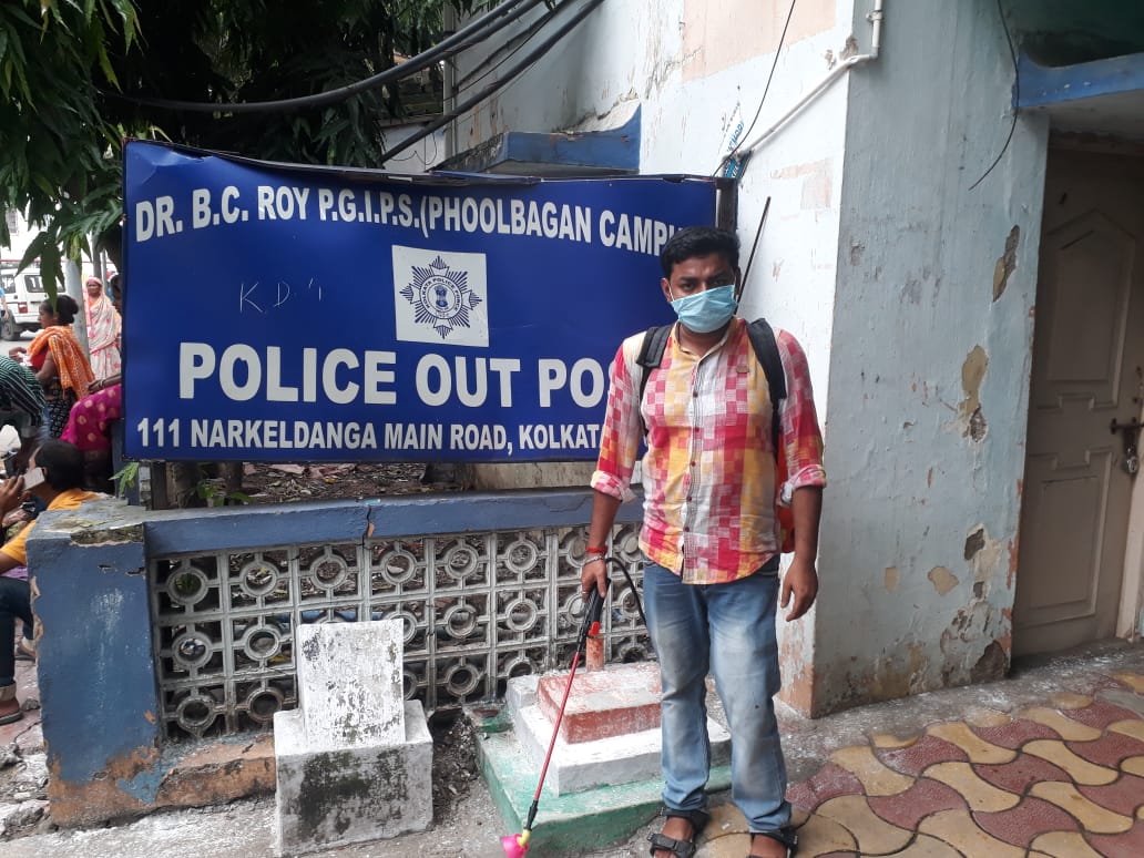 Every day our disinfectant team is regularly sanitizing all the public premises to ensure your safety from CORONA VIRUS.. Maintain Healthy Norms..
#WeCareWeDare
Today, 21/09/22, our team has duly disinfected a large arena of East Suburban Division, ESD..
<a href="/CPKolkata/">CP Kolkata</a>
<a href="/KolkataPolice/">Kolkata Police</a>