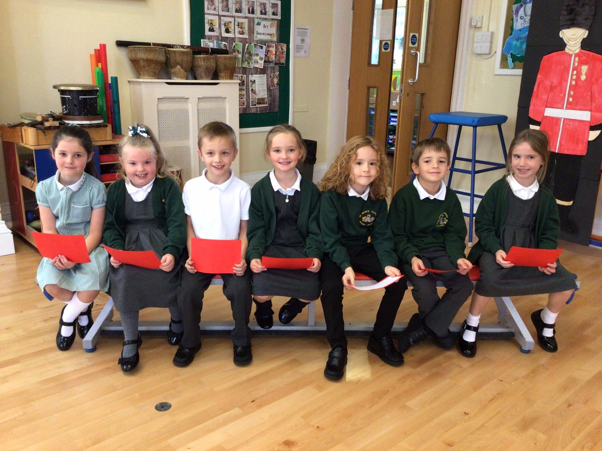 stbedesinfants's tweet photo. Year 2 helped to launch our annual @livingstreets initiative this morning. Our children have promised to try and walk, wheel/cycle or park and walk, once a week for the chance to earn a badge each month!⭐️Parents/careers can complete their pledge here https://t.co/bNSmiNgTDu https://t.co/4lA2Av80d5