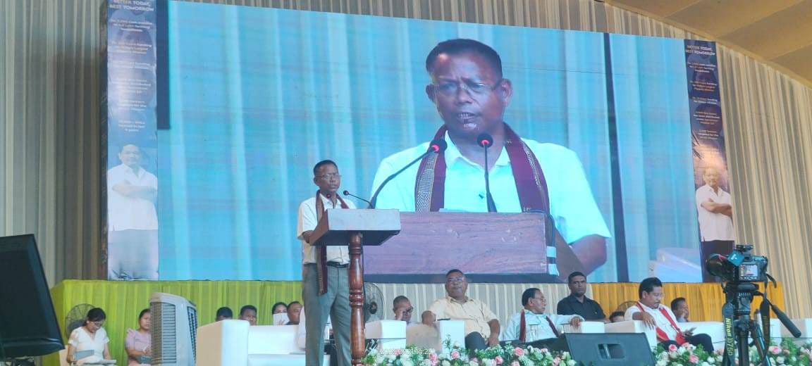 nppmeghalaya's tweet photo. Cheques and piglets were distributed at an event in Kharkutta AC 
Benefits to our farmers through CM @SangmaConrad's FOCUS, FOCUS+, YESS &amp; SHG 
#MeghalayaWithConrad #focus #FOCUSPLUS #SHG #YESSMeghalaya #NPP https://t.co/aflC95tcMq
