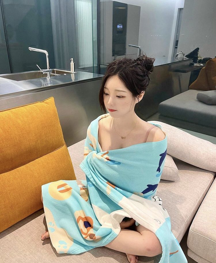 Sendirian nih temanan Yok?
bukan newbie, udah cukup lama main rp kok, baru balik lagi aja

mutualan? like/rt
fambest? dobrak dm , jangan sungkan ~ 

#roleplayer #roleplayaccount #rpindonesia #roleplayerindonesia #roleplay #roleplayerkpop  #rpindo #rpwindonesia #roleplayerworld