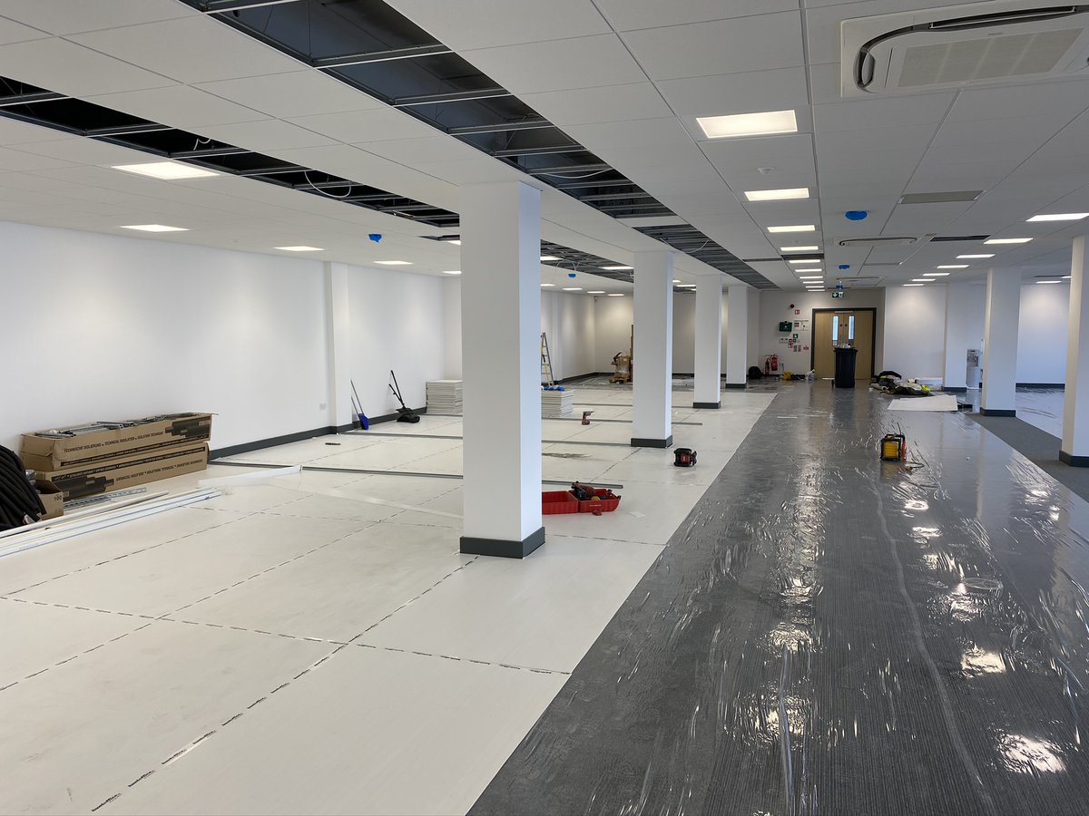 interiorsteam's tweet photo. Fit Out Project from early stages of construction to completion 💛
#officeinteriordesign #officefitout #fitoutsolutions #officefurniture #workspacedesign #fitout #glazedpartitions #cellularoffices #openplanoffice #flooring #lighting #client #project
https://t.co/4azojtrxhz https://t.co/kvBaxic51u