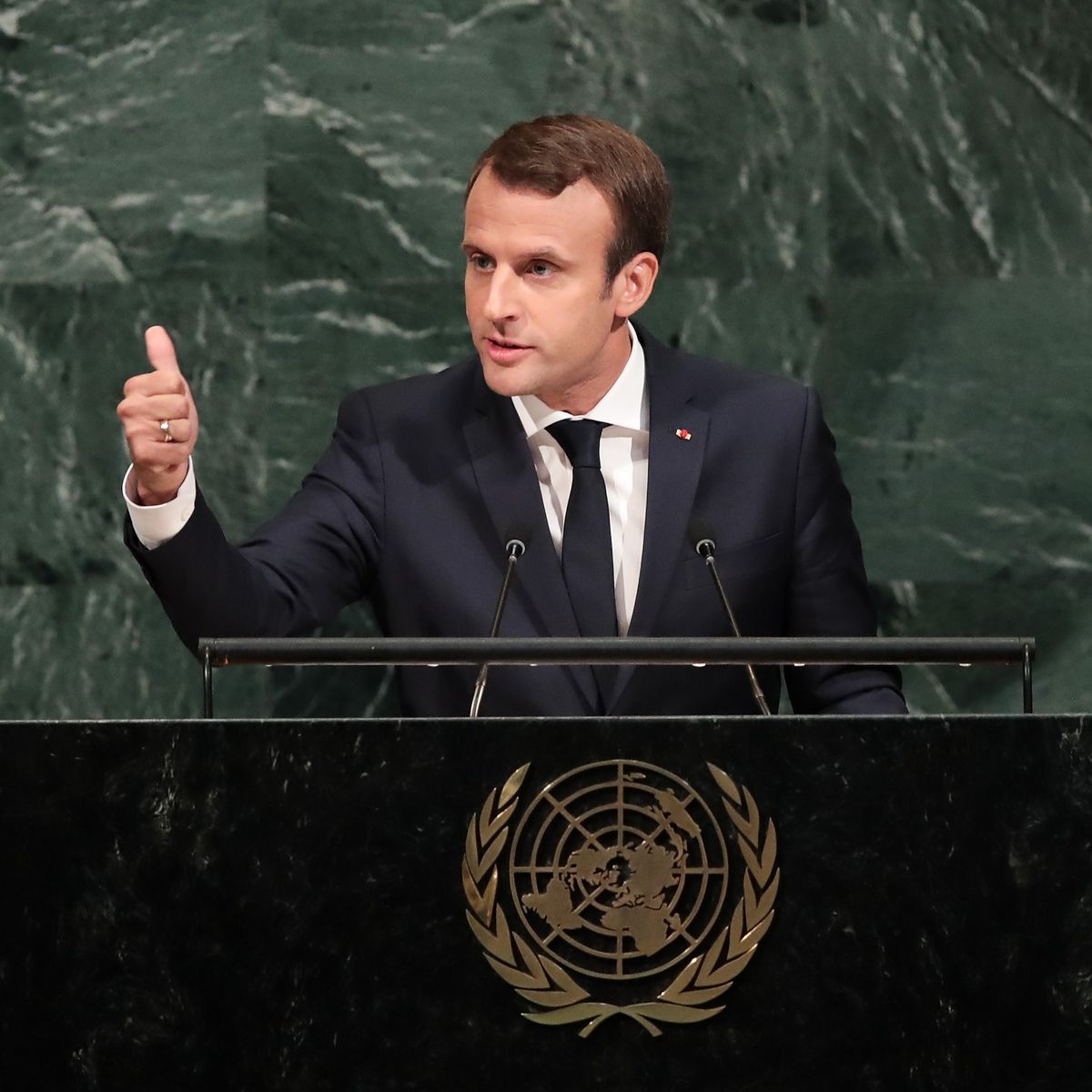 Misalaplusnews's tweet photo. 🔴 🌍 | #ONU:
"Ce à quoi nous assistons depuis le 24 février est un retour à l'âge des impérialismes et des colonies".
Le président français Emmanuel #Macron : a tenu un discours ferme à la tribune de l'#ONU lors de sa 77e AG.
En évoquant la guerre en #Ukraine. https://t.co/6PTBNUVrO8