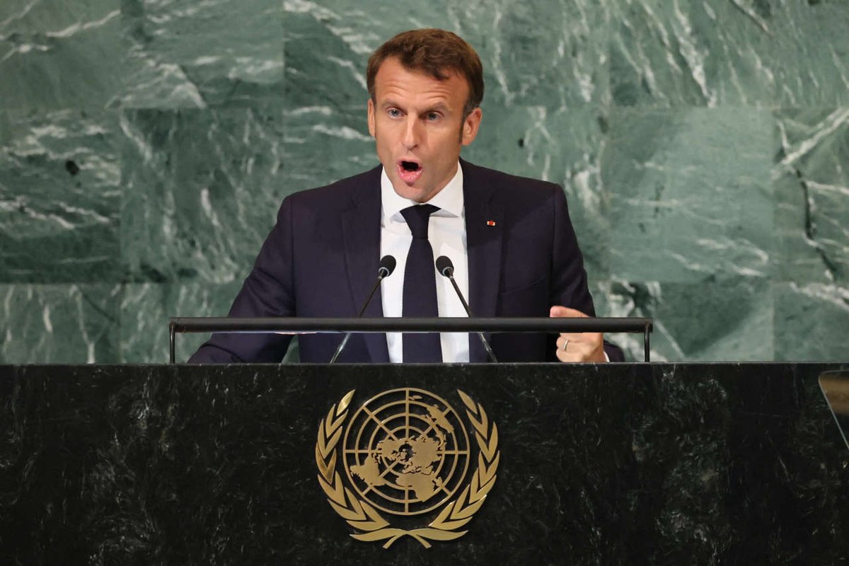 Misalaplusnews's tweet photo. 🔴 🌍 | #ONU:
"Ce à quoi nous assistons depuis le 24 février est un retour à l'âge des impérialismes et des colonies".
Le président français Emmanuel #Macron : a tenu un discours ferme à la tribune de l'#ONU lors de sa 77e AG.
En évoquant la guerre en #Ukraine. https://t.co/6PTBNUVrO8