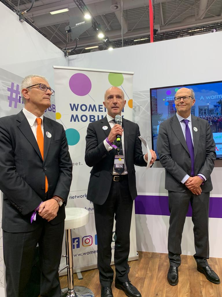 EURail_JU's tweet photo. #EU_Rail is proud to foster innovation through diversity along w/ the #WomenInRail🏆winners.
Our ED @carlusbo joins @VBB_BerlinBB State Secretary Susanne Henckel, DG Hololei & more inspiring speakers at @womeninmobility Luncheon now!
Great to see so many #women in action! https://t.co/lWkfqqCx1V