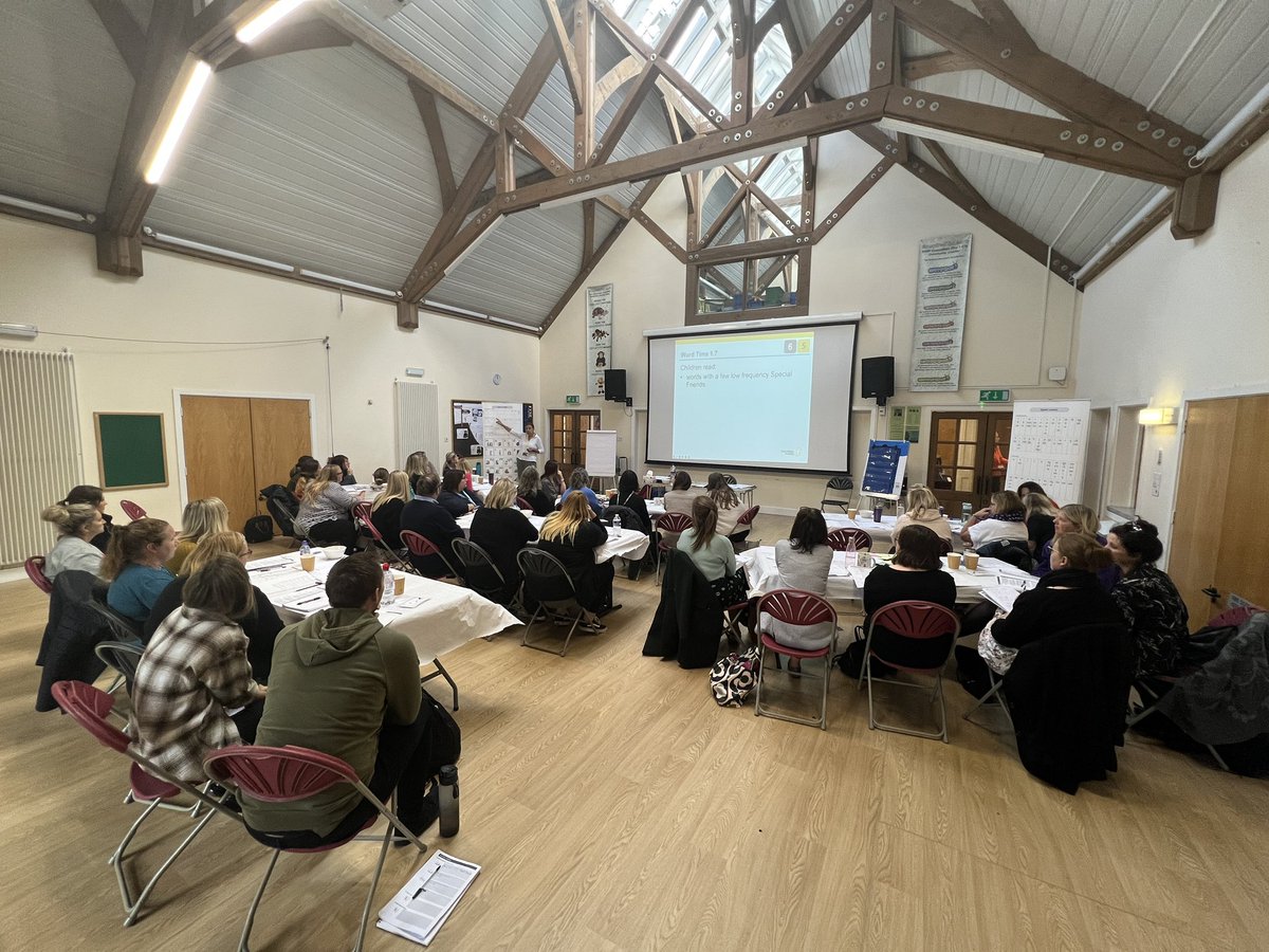 Nelkcarps's tweet photo. Great to have over 40+ delegates here today learning all about our #InspiredToLearn approach to teaching phonics. #LocalCPD https://t.co/idYznG51lg