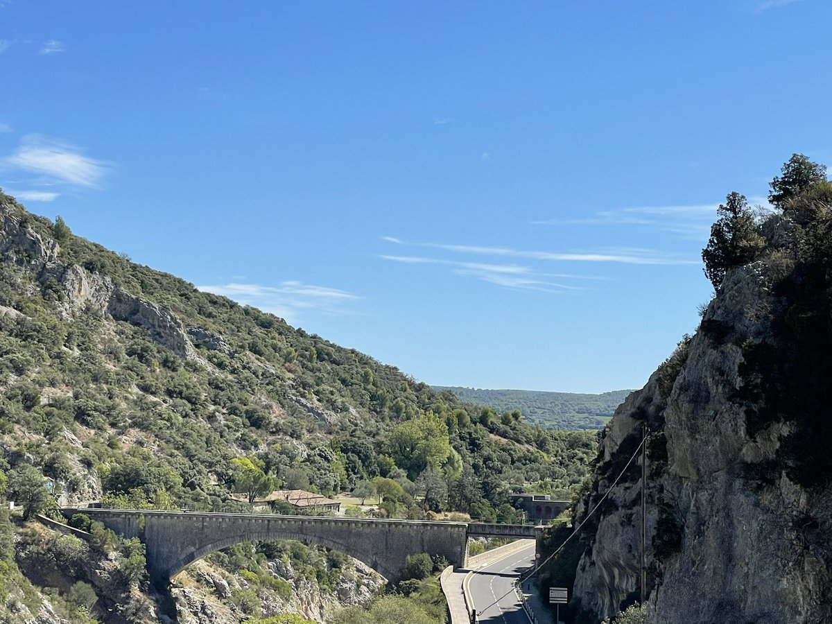 raphael7369's tweet photo. Visite de la grotte. https://t.co/4D8AcCuoPM
