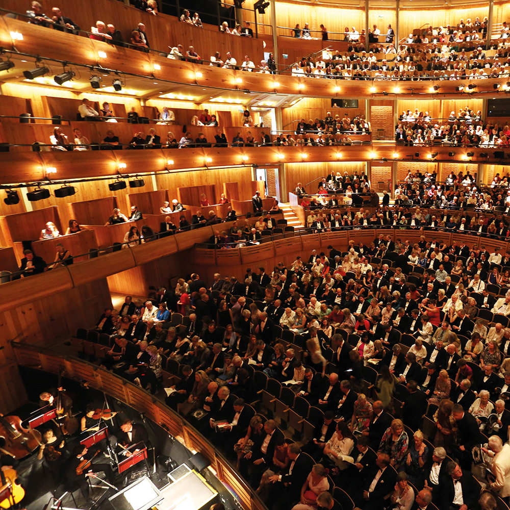 LPOrchestra's tweet photo. ✨ Work with us ✨ 

Do you have exceptional planning and communication skills? We want to hear from you! 🤩

We’re looking for a Glyndebourne and Projects Manager 🎼 For more details and to apply, head to our website: https://t.co/bWoTcIrhKh https://t.co/dp1wL4LHfD