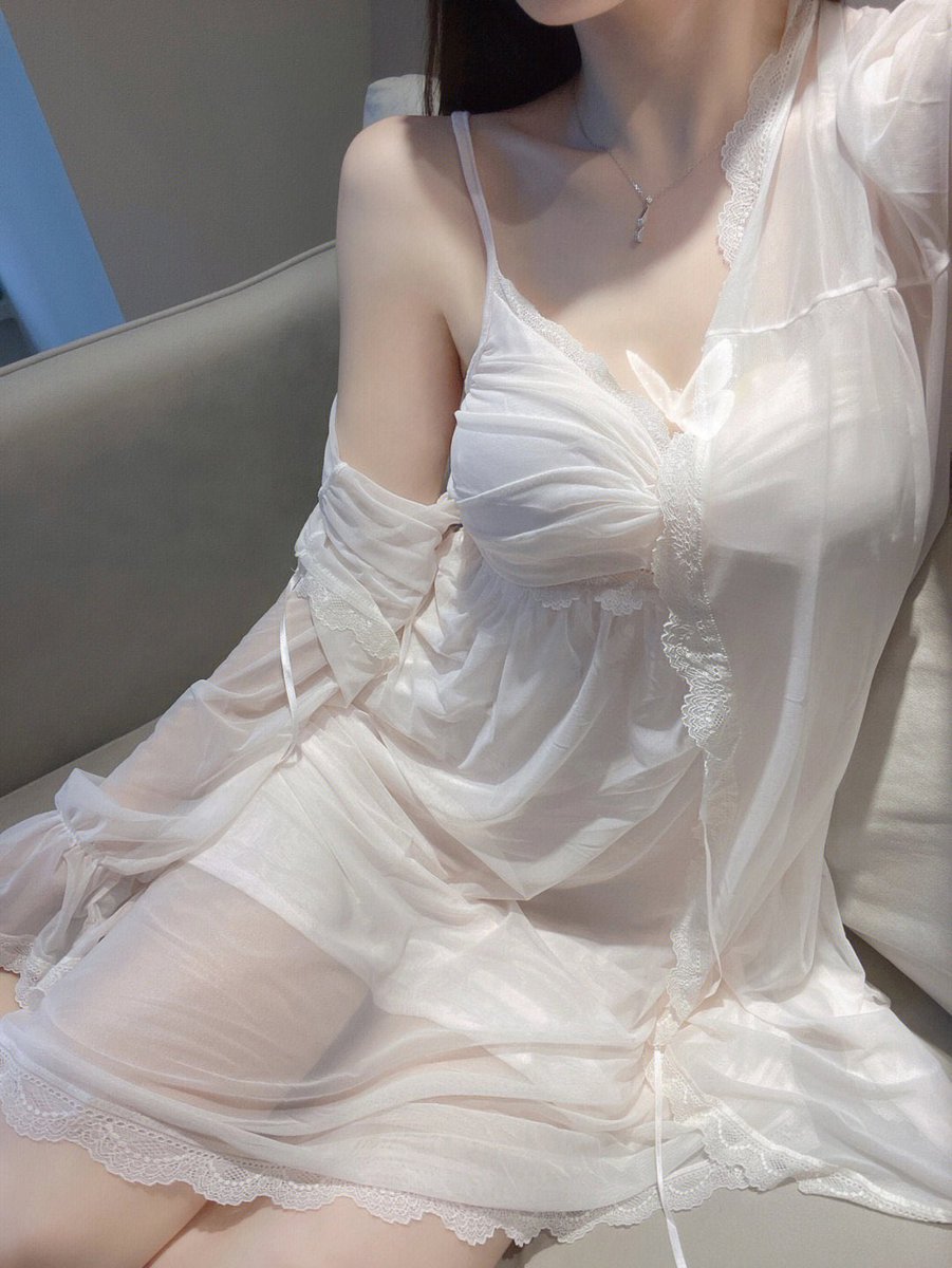 UqbGb's tweet photo. 无法阻止自己落俗 但浪漫不死。

#深圳 #汕头 #惠州 #佛山 #广州 #珠海 https://t.co/RUVzXSWJZD