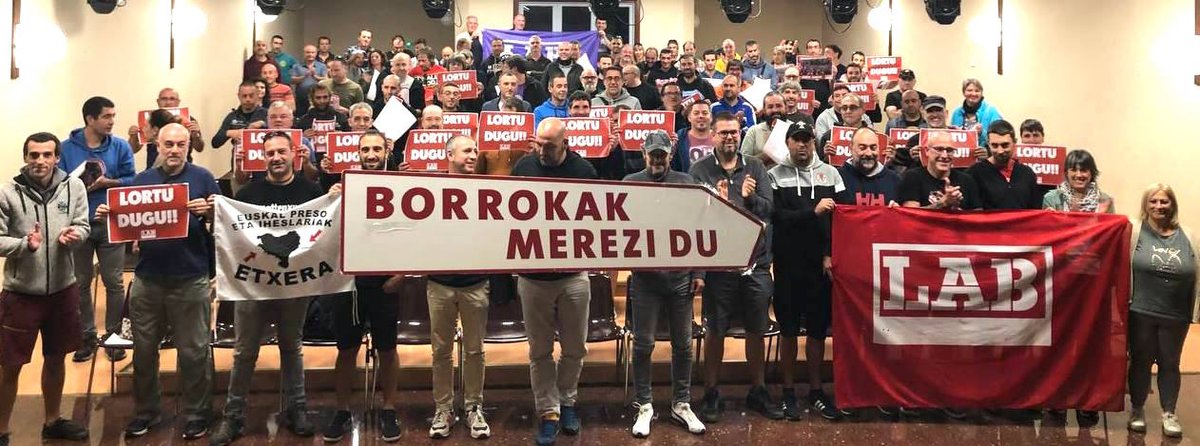 LABsindikatua's tweet image. Tras la ratificación de la militancia en asamblea, firmaremos el acuerdo del metal de Araba #LortuDugu

Se dignifican las condiciones del sector y se establece un suelo mínimo que facilita mejorar las condiciones en las empresas con convenio propio
👇👇👇 
lab.eus/es/hemos-logra…