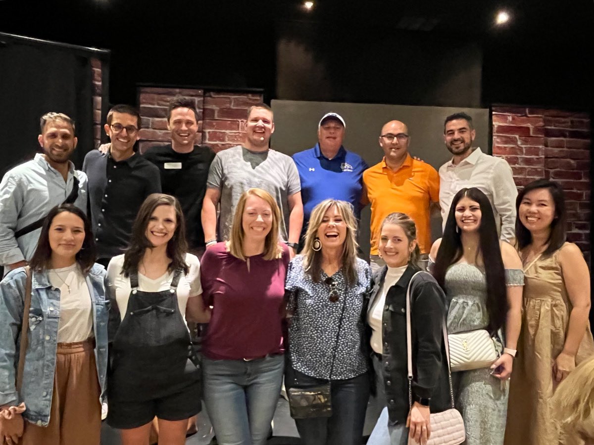 HeidenRatner's tweet photo. Had such a fun time with these @sendvegas church planting couples and leaders last night! Lots of laughs hanging together – need times like this with these brothers and sisters! 😁🙌 #wearesendnetwork #SendVegas #SendLV @sendnetwork https://t.co/i1DEdDGnkJ