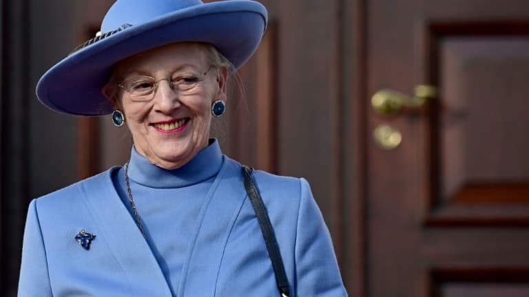 BFMTV's tweet photo. 🔴 ALERTE INFO
La reine du Danemark positive au Covid deux jours après les funérailles d'Elizabeth II https://t.co/G2XqnkQyhI https://t.co/d457TbqWJ5