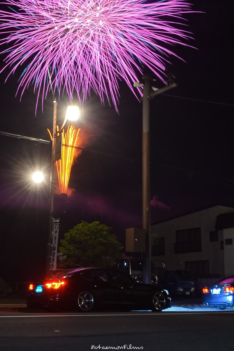 hotaemon_0001's tweet photo. 天才的に上手く撮れた📸
#V37skyline #infinityq50
#210crown #fireworks
#clubbadlow https://t.co/UJV9AUVq2k