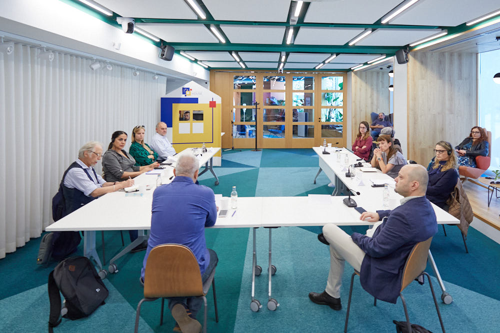 📌K.Makedonya'da <a href="/yeeorgtr/">Yunus Emre Enstitüsü</a> 'nin desteklediği 10. Pro-Za Balkan Uluslararası Edebiyat Festivali 18-20 Eylül tarihleri arasında Davut Paşa Hamamı'nda gerçekleştirildi❗️

🏛Festivale, Türkiye, K.Makedonya, Bulgaristan, Karadağ, Sırbistan,Hırvatistan ve Slovenya'dan yazarlar katıldı.