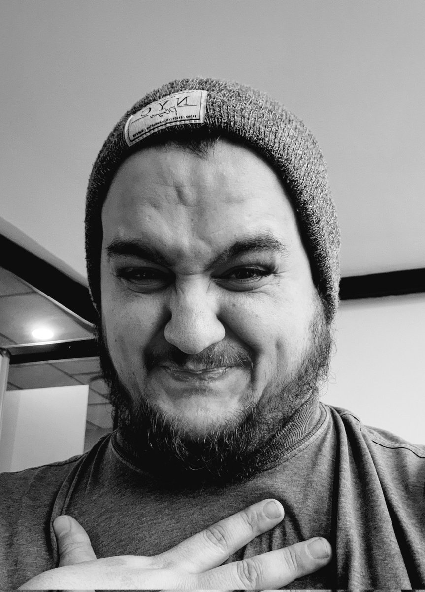 JaxRuan's tweet photo. POV: Your mums face, after 2 glasses of wine, when you tell a "saucy" joke at the family braai https://t.co/MAN4a1rnoP