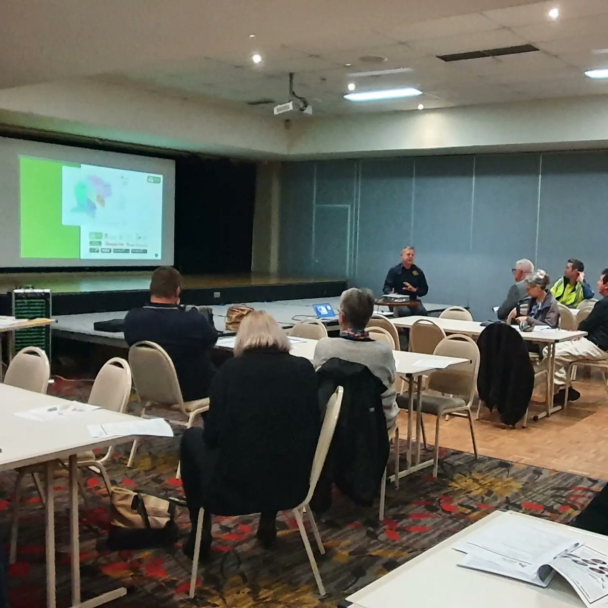 CWLLandcare's tweet photo. Landcare NSW CEO Turlough Guerin addressed our AGM this evening at Forbes along with Stacey Avard from NSW Biodiversity Conservation Trust. It is lovely to have our new Committee formed. Find out more in our #LookingAtLandcare column next week. @BCT_NSW @LandcareNSW https://t.co/vjyRNlWSGU