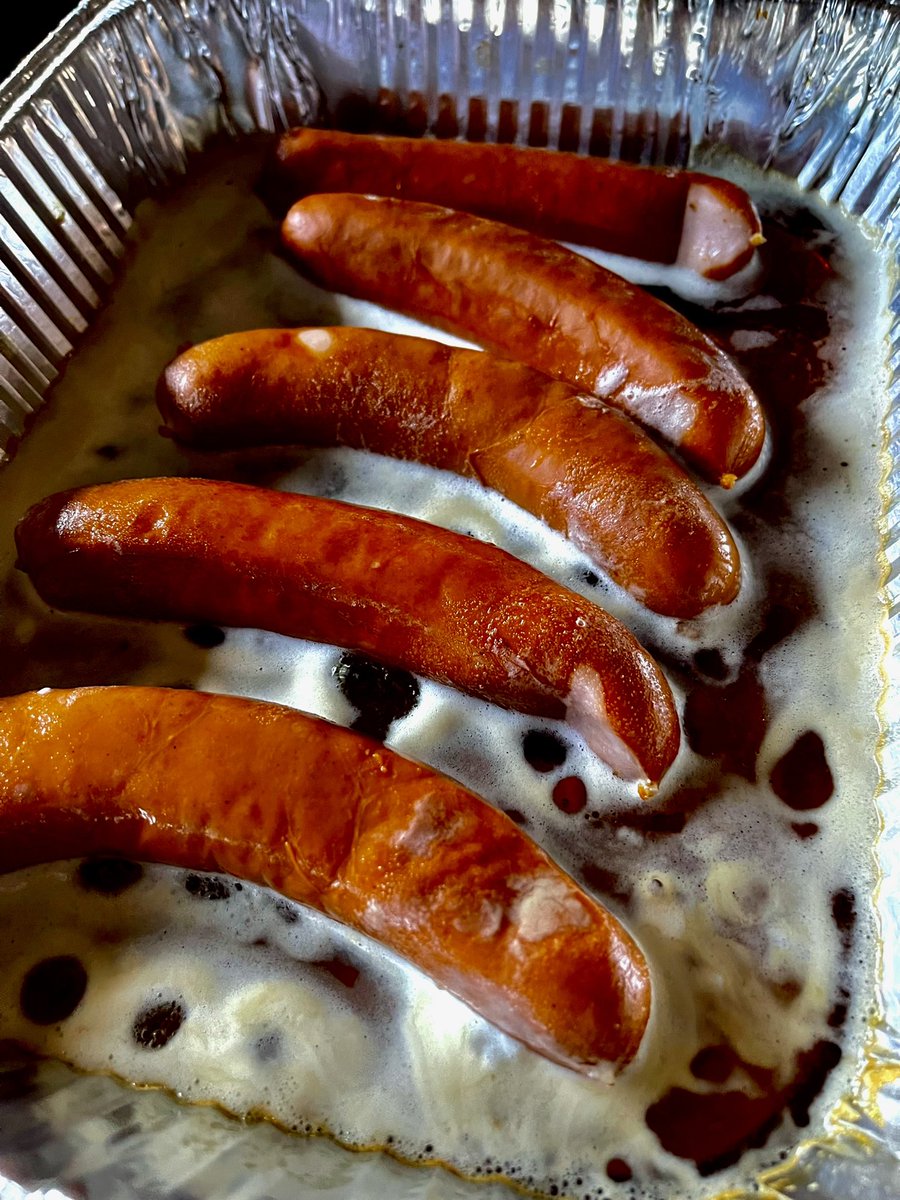 QCSausage's tweet photo. Beer Bath before our Hump Day cookout🍻
#wednesdaythought #HumpDayVibes #September21st #fallcookout #smokedsausages #beer #porkopolis #cincinnati https://t.co/wBKxlu895H