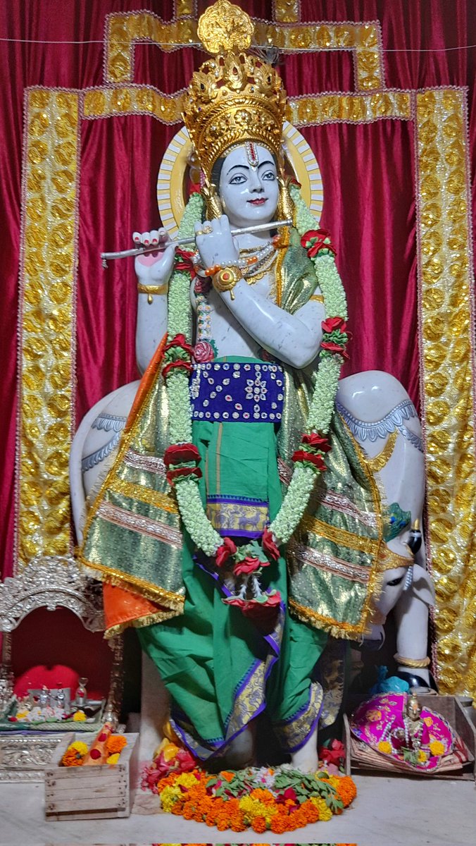 श्री गीतामंदिर (गोलोकधाम), प्रभासक्षेत्र - गुजरात (सौराष्ट्र)
दिनांकः 21 सितंबर 2022, भाद्रपद कृष्ण एकादशी - बुधवार
सायं शृंगार
09223825