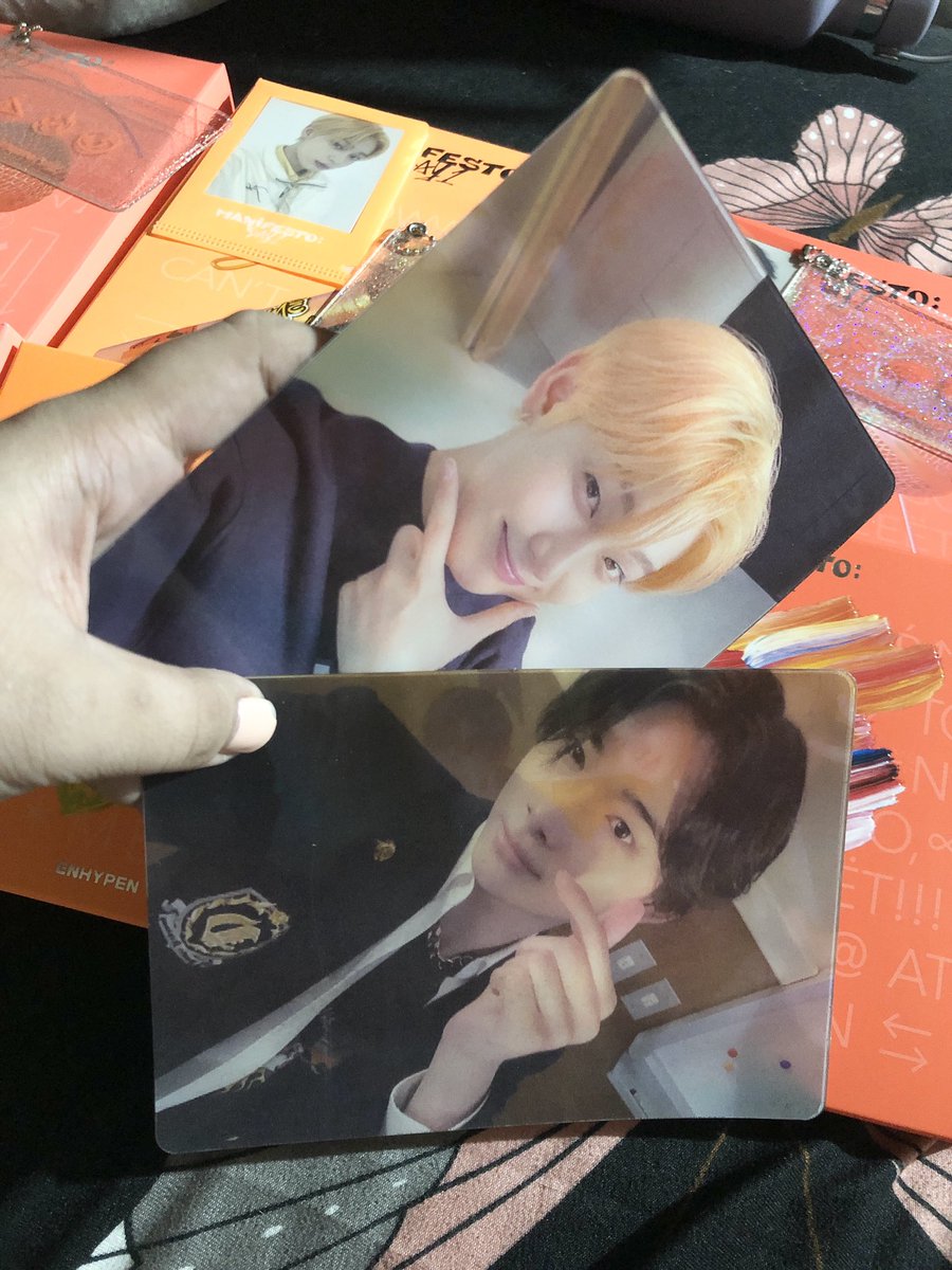 uarmylovehobi's tweet photo. My Manifesto:Day 1 is finally here 🥹. I’ve been manifesting to pull SunSun in any versions, heaven approves and they went home not just once (4 hoon and 3 sunoo). OT7 pulls complete✅ as well. im super duper happy with my pulls.❤️thank you @bangwoolsmerch #BWMFeedbacks🫶🏻 https://t.co/wutsn8j14r