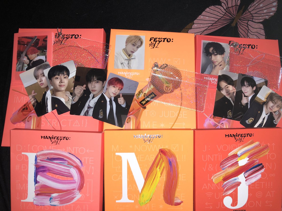 uarmylovehobi's tweet photo. My Manifesto:Day 1 is finally here 🥹. I’ve been manifesting to pull SunSun in any versions, heaven approves and they went home not just once (4 hoon and 3 sunoo). OT7 pulls complete✅ as well. im super duper happy with my pulls.❤️thank you @bangwoolsmerch #BWMFeedbacks🫶🏻 https://t.co/wutsn8j14r