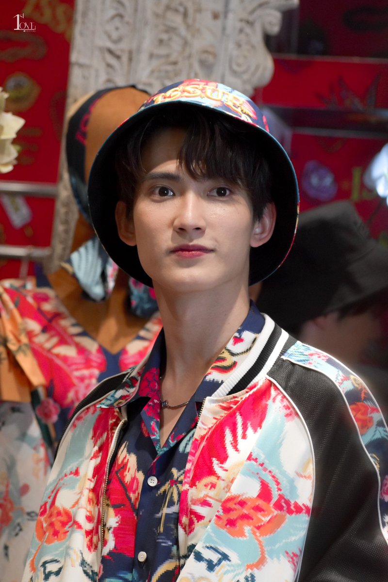 FirstLoveofc_'s tweet image. Issue Boy 🧢🤩 

#ISSUEthailandxJaFirst  
#issuebifw2022 #issueboys2022
#First_Chalongrat #รักแรกของเฟริสท์