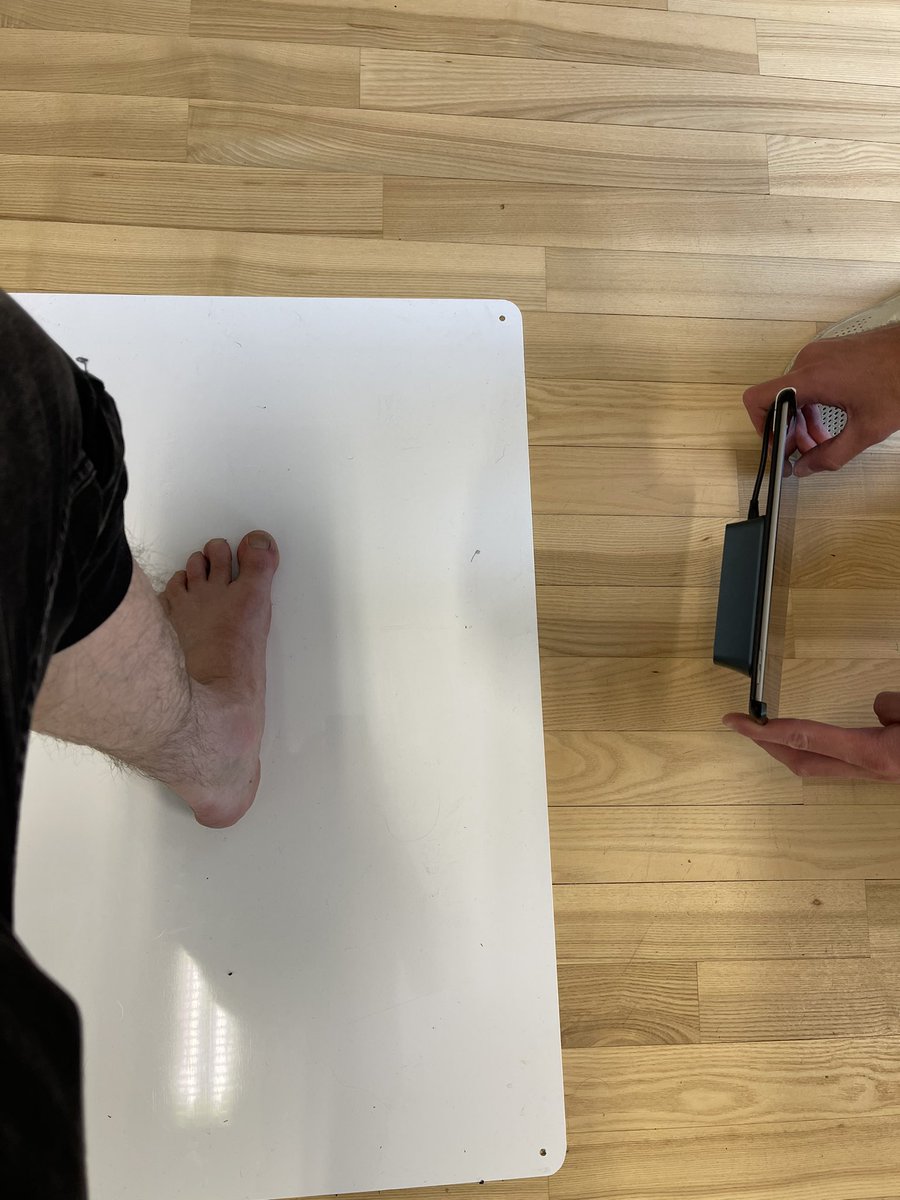 HELSINKI2NDHAND's tweet photo. Tässä välissä on vihdoin aikaa tilata uudet luistimet. Jalkani ovat muotoa ”hobitti”. #ProSharp #Espoo #jääkiekko #puulaakijääkiekko #KurskinTorpedot #Lohja https://t.co/VTeeDBTkzX