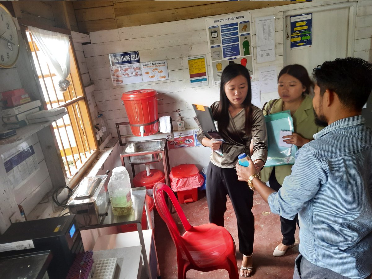 Chos_Rhts's tweet photo. District KAYAKALP peer assessment team led by Dr Toshirenla, Chief Medical Officer Wokha visited Urban Primary Health Centre Wokha &amp; Longsa Health &amp; Wellness Centre  to assses the health facilities on September 21.
@NagalandNhm @HealthNagaland #wokha #kayakalp #healthcare https://t.co/Sxkj4Le114