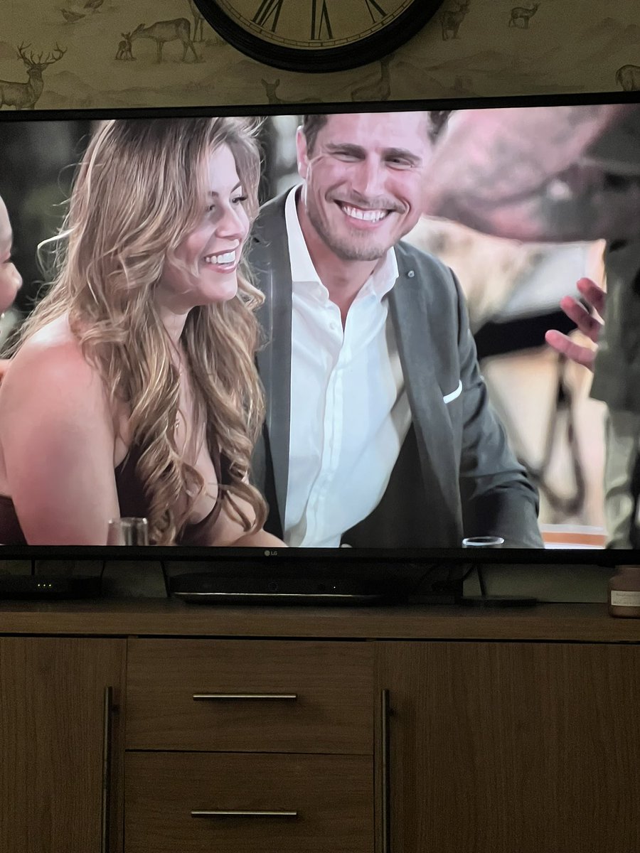 vikivale1313's tweet photo. The way Johnathon is absolutely beaming because Thomas said is one of the most beautiful women he has ever seen.. he made me abit emotional. Just lovely #mafsuk #johnathon #sophie #thomas https://t.co/827tatrar0