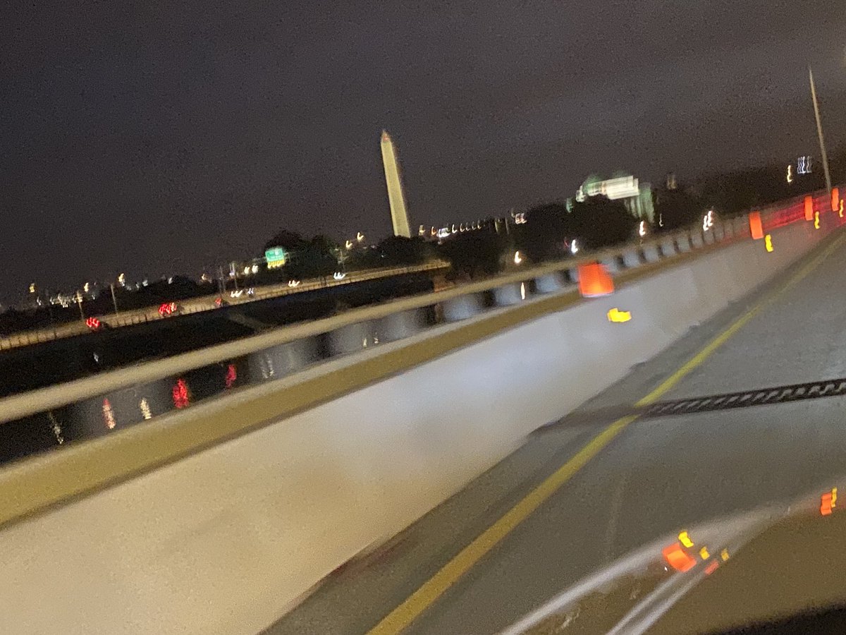 Susan_AGACGFM's tweet photo. Easy ride in to DC for day 2 of #fraud22. Nourishment ahead of another day of learning and connecting! ⁦@AGACGFM⁩ https://t.co/ntrtkUQpdm