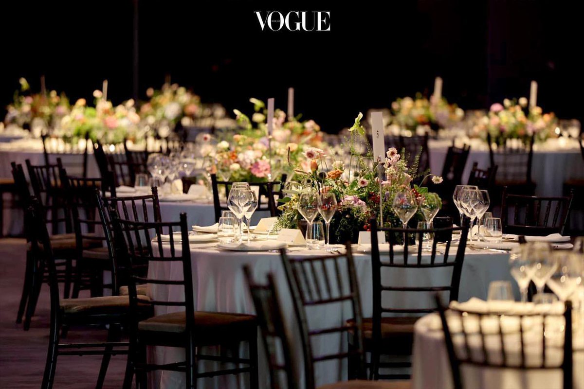 apocolleaguesH's tweet photo. บรรยากาศก่อนเริ่มงาน

 #Voguegala2022XMileApo 
@Nnattawin1 #Nnattawin https://t.co/bxuN2ZAqOp