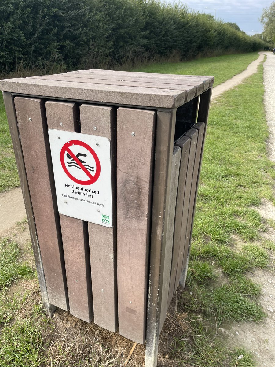 bailey_patrick's tweet image. What’s the world coming to? Can’t even swim in a bin anymore…ridiculous #worldsgonemad #wednesdaythought