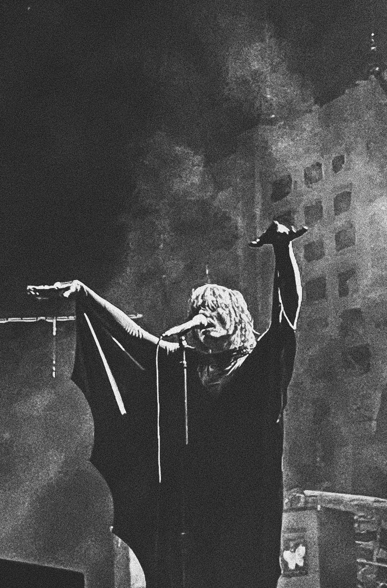 endless night tweet media