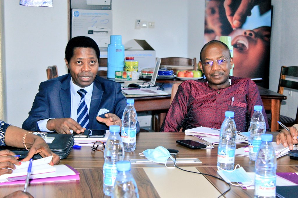 ismaelteta's tweet photo. Executive of the #Cameroon's Parliamentary Alliance for #Food and #Nutrition (APCASAN), @unicefcameroon and @HelenKellerIntl 🇨🇲 meet today at Helen Keller new office in Yaoundé to discuss Nutrition Advocacy priorities and action. https://t.co/wWMQuGB43p