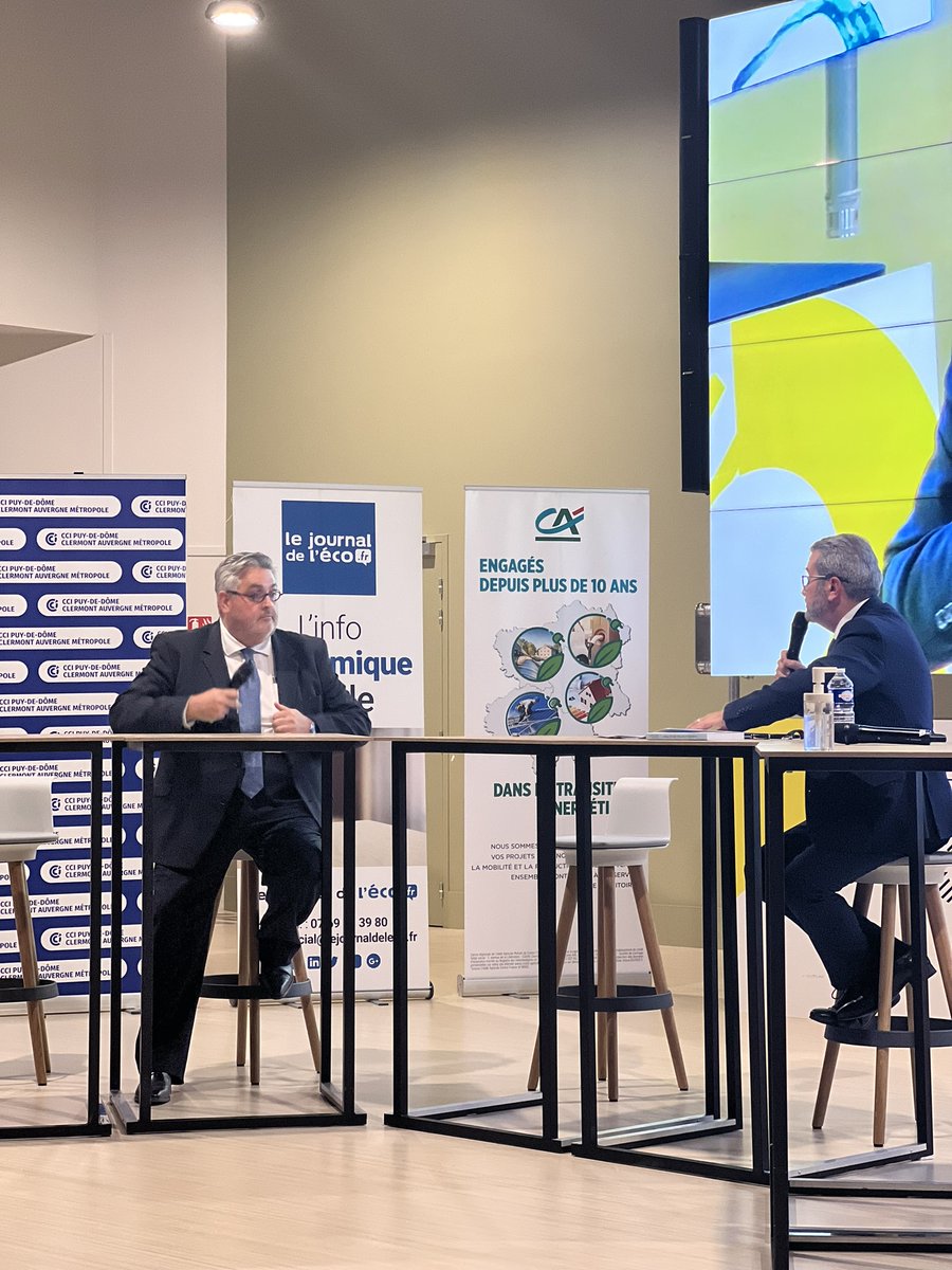 AuvergneMarque's tweet photo. 📣Hier, 10ème Grande Soirée de l’#Eco #Energies #Mobilités♻️du @lejournaldeleco au #Hall32 animée par @MA_Roquejoffre. Belle lumière sur les initiatives des entreprises du territoire #transitionecologique.
#sde63 @AURAentreprises @ccipuydedome @ClrmntMetropole @RLV_agglo https://t.co/Fu33E1BrDH