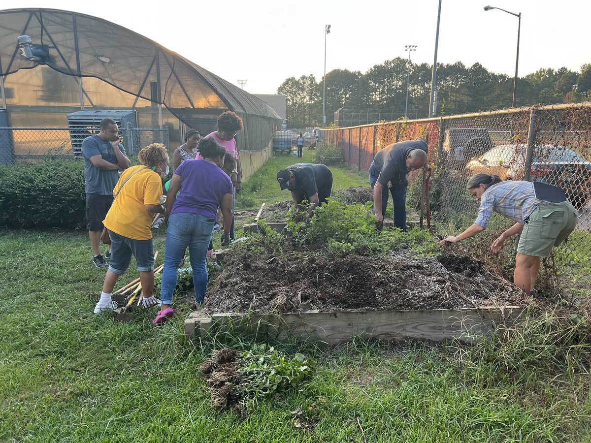 Traves Hyman tweet media