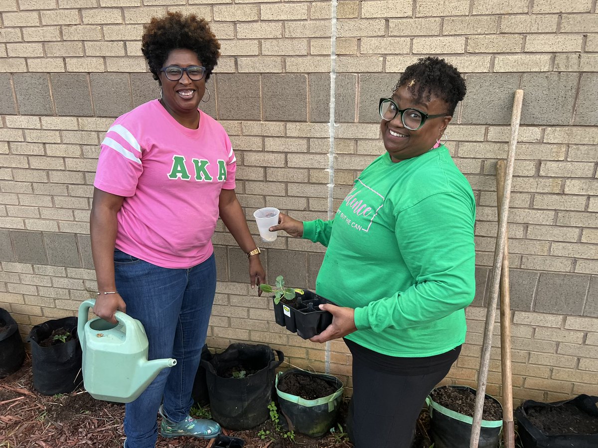 Traves Hyman tweet media