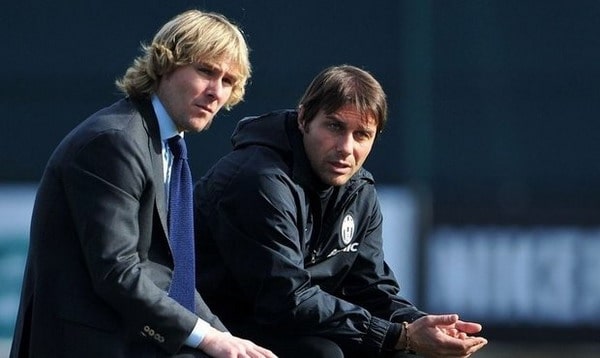 juveindonesia's tweet photo. Pavel Nedved disebut-sebut sedang berusaha membujuk Antonio Conte untuk kembali ke Juventus pada musim panas mendatang.

[Daily Mail] https://t.co/xGHIqVZ7pJ