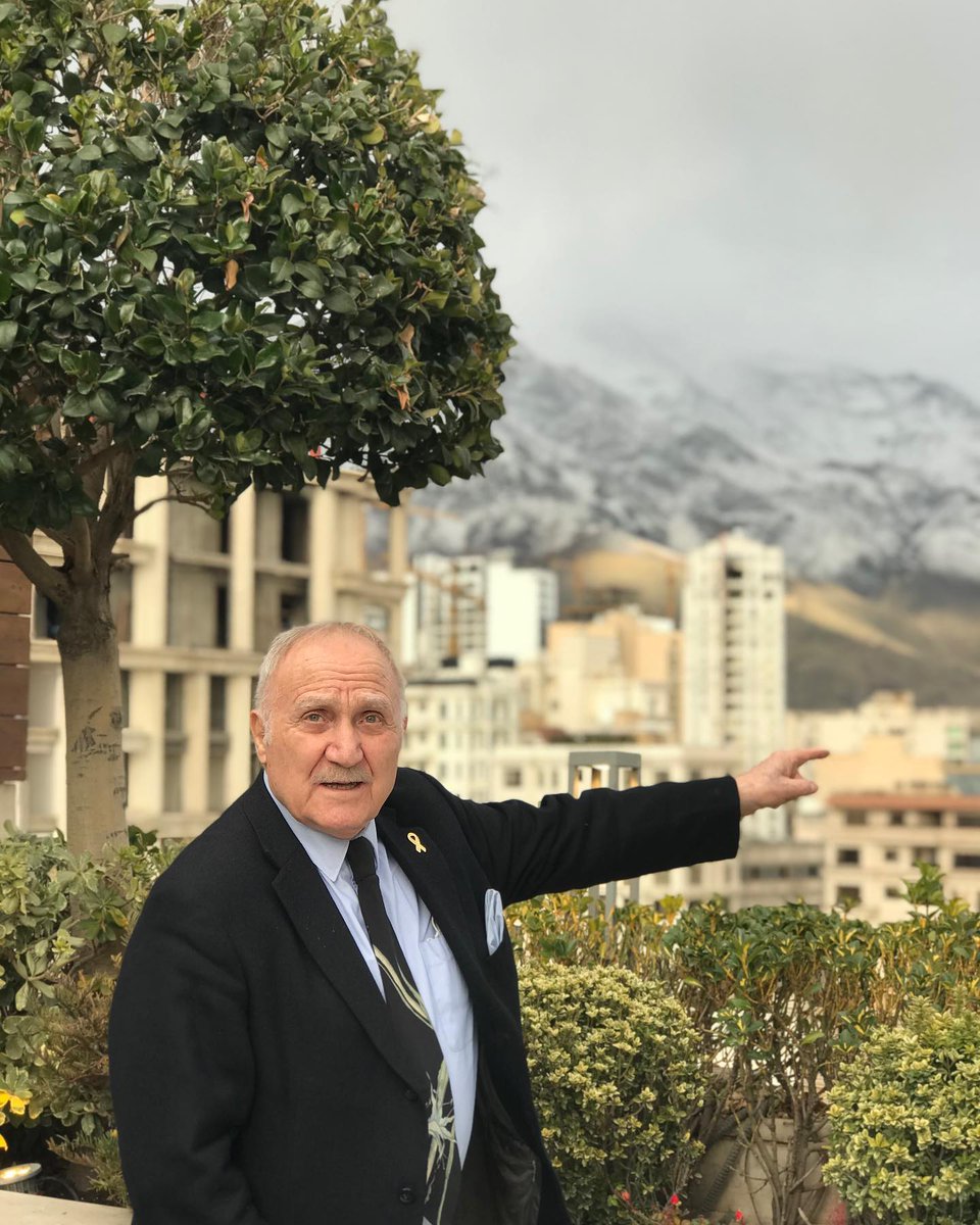 masoudperspolis's tweet photo. مهندس کلانی دچار سکته قلبی شده 
با ارزوی سلامتیشون 😔😔😔😔 https://t.co/yrFpbiRDsJ