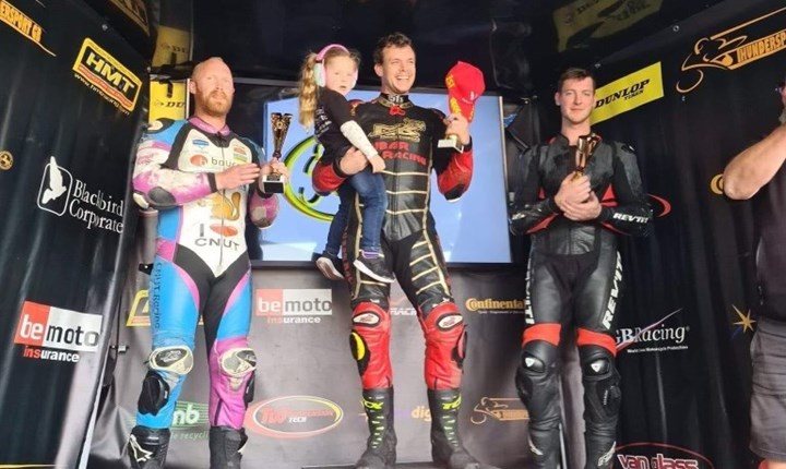 Everyone at PalmerSport and MSV would like to congratulate Kane Langston, a regular part of our engineering team at Bedford Autodrome, who recently secured the Thundersport GB Golden Era Supersport motorcycle racing title several races early. 🔗: news.msv.com/palmersport-te…