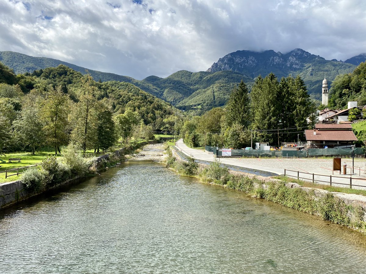 FedericoBiasin's tweet photo. Laghi di Posina 🦌⛰️🪵 @TurismoVeneto @turistipercaso #montagna #posina https://t.co/5umbATNPrJ