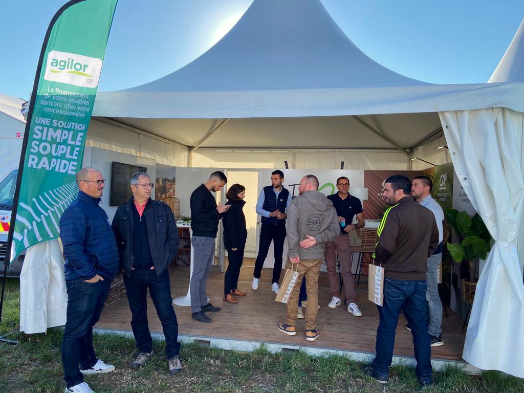CAAtlantVendee's tweet photo. Nous sommes présents au #Mecasol au St-Martin-des-Noyers : c’est le rendez-vous à ne pas rater pour les professionnels du travail au sol 🙌
#Vendee #Agricole https://t.co/05vhuXhMMs