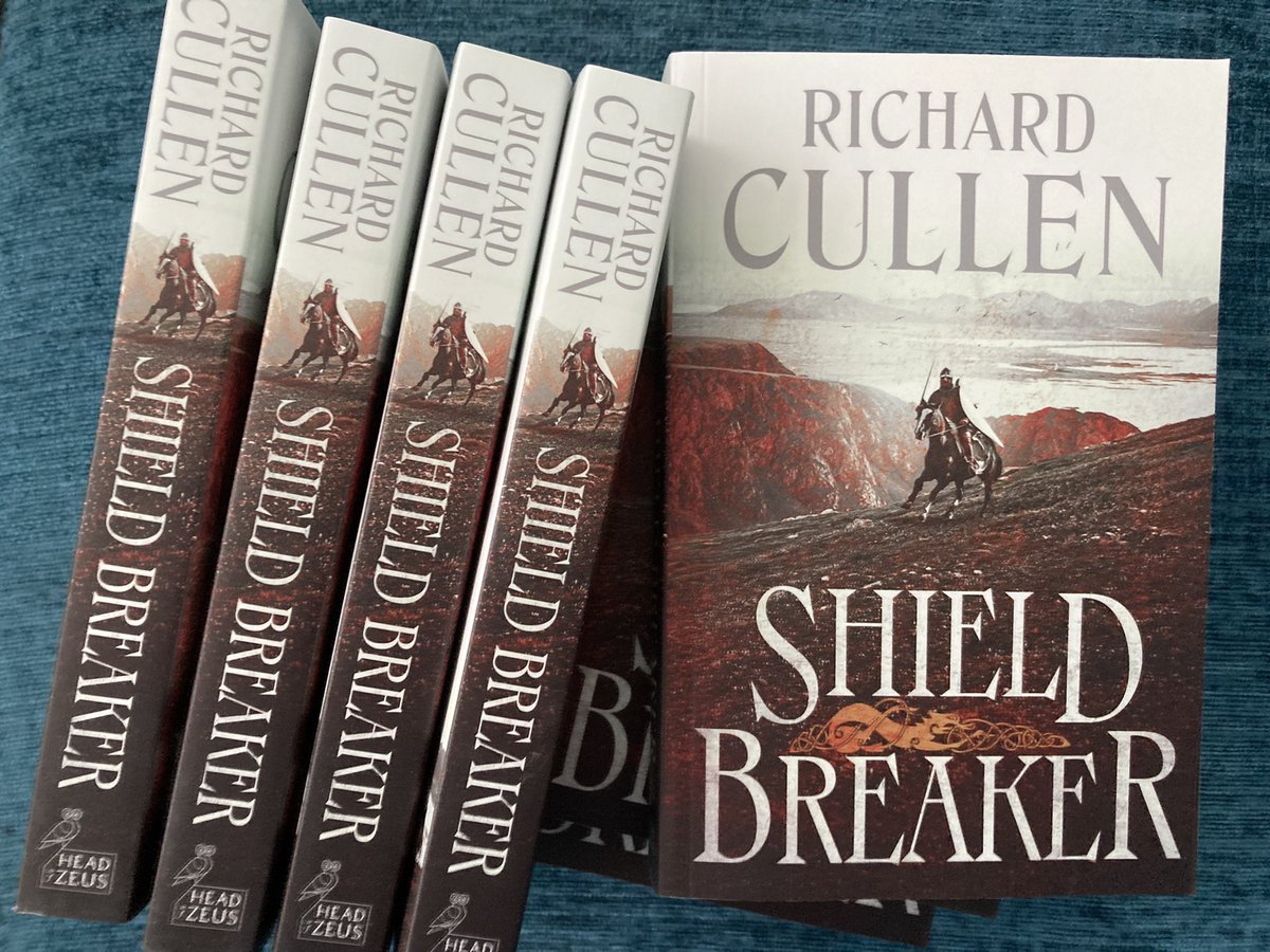 Rich4ord's tweet photo. Looky looky (no touchy) at these lush paperbacks of #ShieldBreaker hitting shelves on 13th October! https://t.co/NDIzFVRYU2