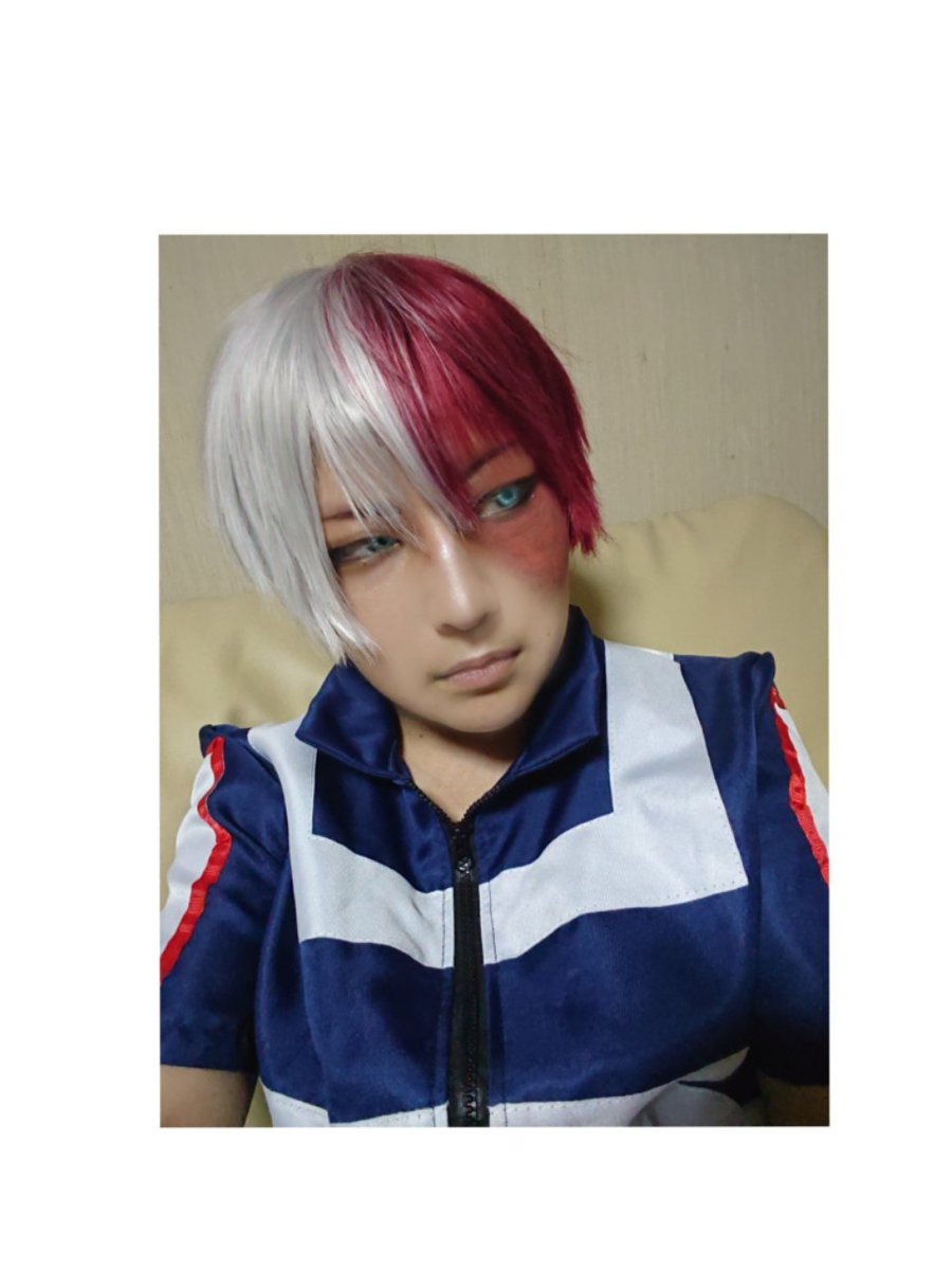 nya_chi_yeager's tweet photo. #宅コス
こないだのイベントで娘が使ったショートさんのヅラを拝借してメイクしたー(*´ー｀*)
カラコンをアイビスで加工して自分的にはよさげに仕上がった💖
トガヒミコ：ゆかりママ(@yukarimmmm)の娘ちゃん🎶
#親子で楽しむコスプレ
#KCF70 https://t.co/G6jvu2701Z