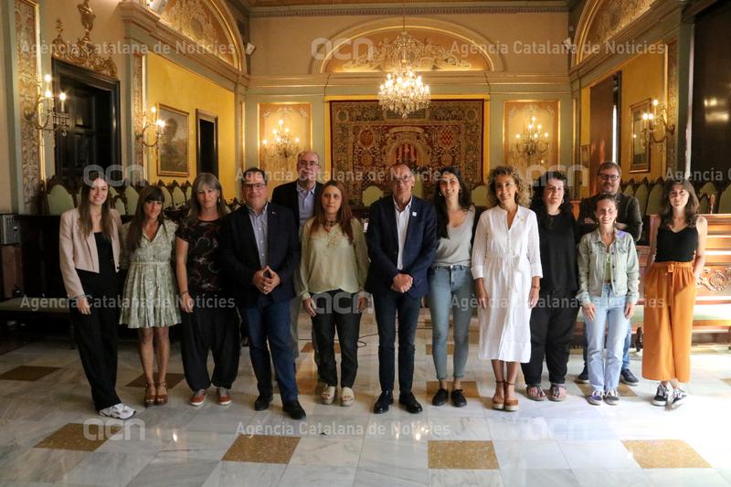 ACNponent's tweet photo. La primera #comunalitat de #Lleida obrirà un #gimnàs social per posar-lo a l'abast de persones que no podrien accedir-hi. #LaDescomunal promou una xarxa d'economia social entorn dels àmbits cultural, esportiu i d'inserció laboral https://t.co/3H1dqn8GH5 https://t.co/PqqVi14keZ